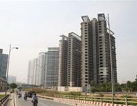 Vietnam real estate sector needs lower interest rates, industry group says 