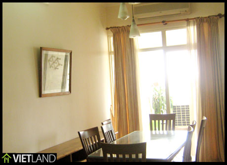 Spacious apartment with 3 bedrooms for rent in Block 17T6 Trung Hoa- Nhan Chinh, Ha Noi