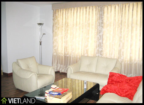 Building 15-17 Ngoc Khanh: Apartment for rent in Ha Noi, 3 beds