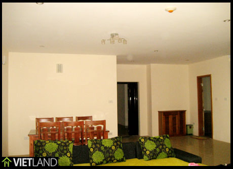 Apartment with 3 bedrooms for rent in Building M5 Nguyen Chi Thanh Str, Ha Noi