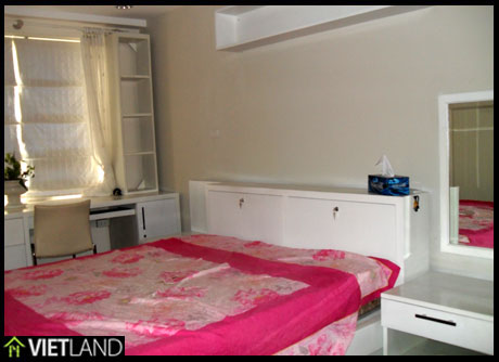 2-bedroom apartment for rent in Kinh Do Building