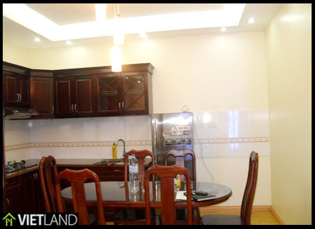 2 bedroom apartment for rent close to Ha Noi Opera House