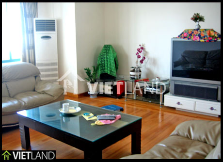 Lake viewed flat on the top floor of a 27-storey building for rent, Ba Dinh District, Ha Noi