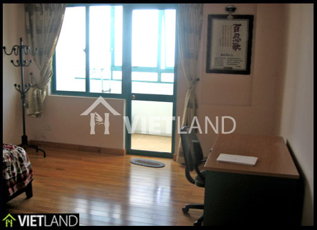 Lake viewed flat on the top floor of a 27-storey building for rent, Ba Dinh District, Ha Noi