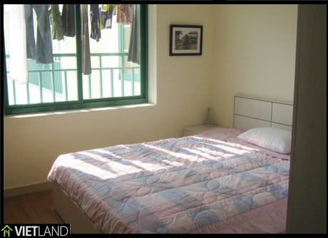 Apartment with 2 bedrooms for rent in Kinh Do Building