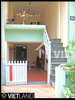 A house with 3 bedrooms in Dong Da district for rent now