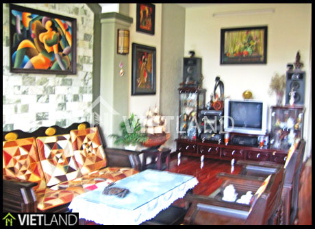 Newly refurbished house for rent in Ha Noi, near the VinCom Towers
