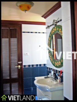 House with 4 bedrooms in Tay Ho district is for rent in Ha Noi