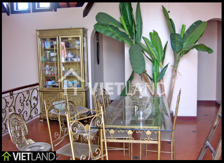 Very beautiful house for rent in Ha Noi, West Lake Area