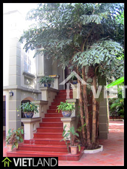 3- Storey house for rent in Ha Noi, on the way to Daewoo Hotel