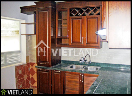 House facing to the Grand Lake for rent in Tay Ho district, Ha Noi