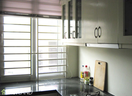 5- Storey house for rent in Ha Noi, close to Daewoo Hotel