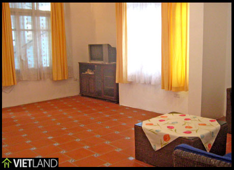 Little house with lake view for rent in Ha Noi, West lake area