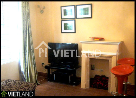 Little house with 2 beds for rent in Tay Ho district, Ha Noi