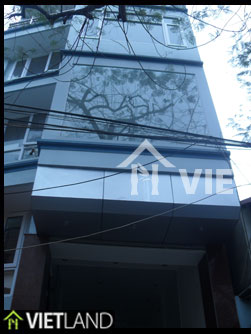 Office space for rent in Hoang Hoa Tham Street, Ba Dinh district