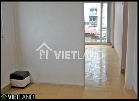 Tall house for rent as office in Dong Da district, Ha Noi