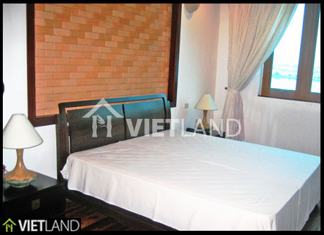 Pent house for rent in Ha Noi facing to West Lake Area	