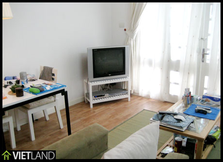 Brand new self-serviced flat suitable for students for rent in Ta Quang Buu street, right in Ha Noi Poly-Technique University