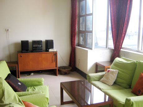 Private serviced apartment with for rent in Ha Noi, 3 beds, full furnished