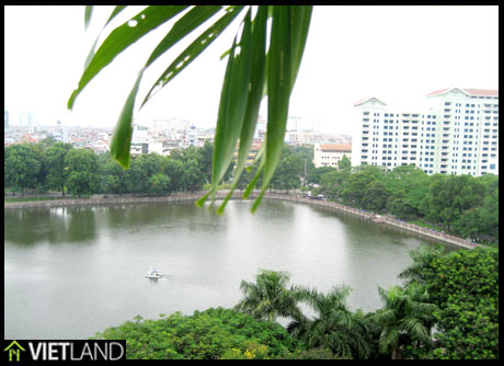 Beautiful serviced apartment for rent in Ha Noi, facing to Thu Le Lake