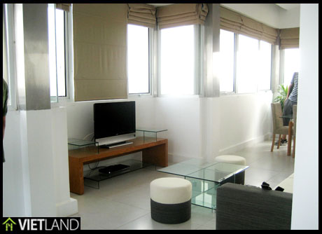 2 bedroom serviced apartment for rent in Ha Noi, close to Truc Bach Lake 