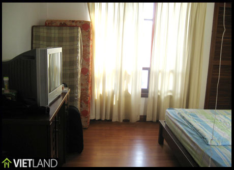 Serviced apartment for rent in Ha Noi, close to Truc Bach Lake 