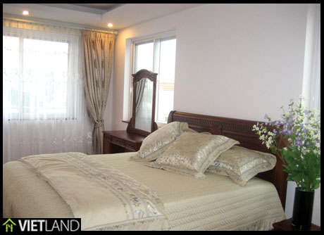 Lake-View penthouse apartment with luxury furniture for rent in Ha Noi, WestLake area 
