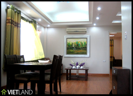 For rent serviced apartment with 2 bedrooms in downtown, Ha Noi