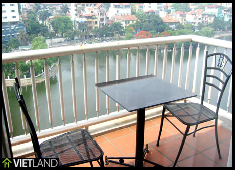 Serviced apartment for rent in Ha Noi, facing to Truc Bach Lake 