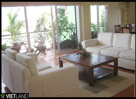 GrandLake viewing serviced flat for rent in Tay Ho district, Ha Noi