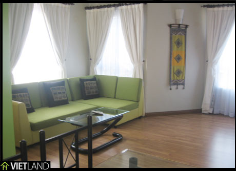 Downtown near the Ha Noi Tower: 1 bed room serviced apartment for rent in Ha Noi