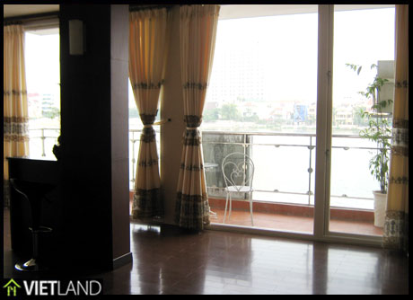 Pent-house with 3 bedroom serviced apartment for rent in Ha Noi, West Lake