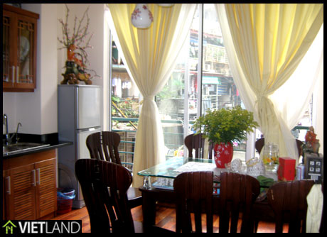 Lake viewed apartment for rent in Spring Garden 71 Nguyen Chi Thanh, Ha Noi