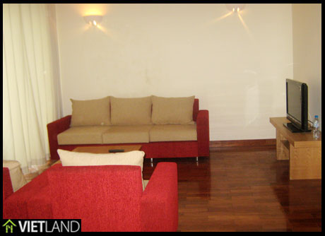 Serviced apartment bright and nice, close to Ha Noi Zoo for rent