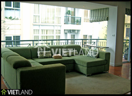 2 bed serviced apartment for rent in Ha Noi, close to Truc Bach Lake 