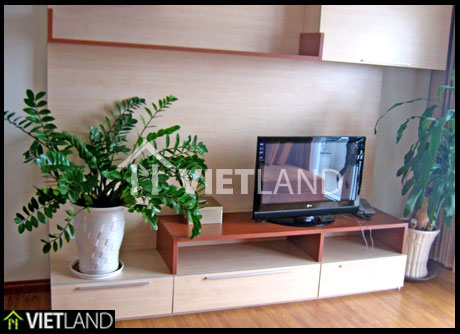 Truc Bach lake-viewing apartment with service for rent in Ba Dinh district, Ha Noi