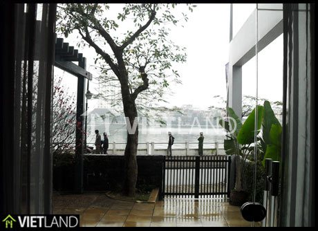 FULL FLOOR westlake-viewed flat with service for rent in Xuan Dieu street, Tay Ho district, Ha Noi